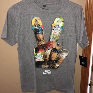 Nike SB shirt